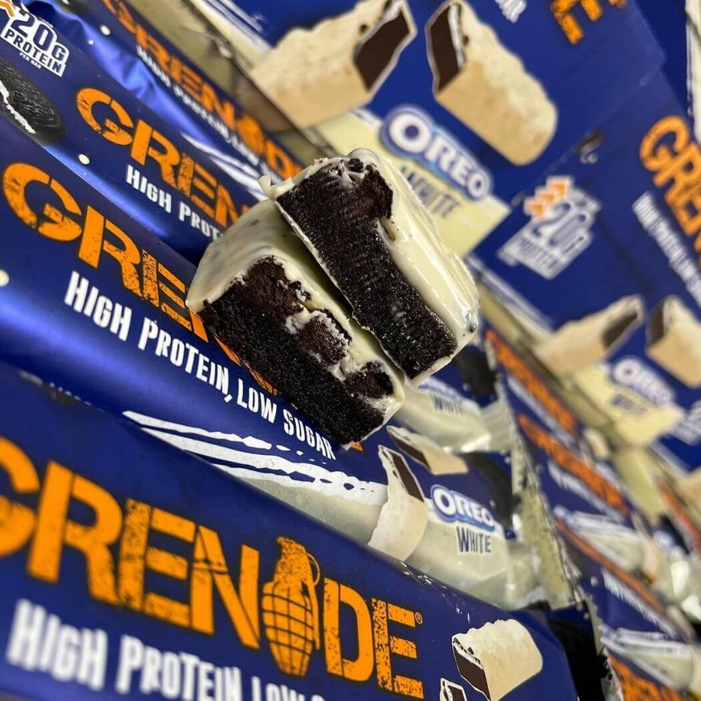Grenade Oreo White Protein Bars - Inside the bar