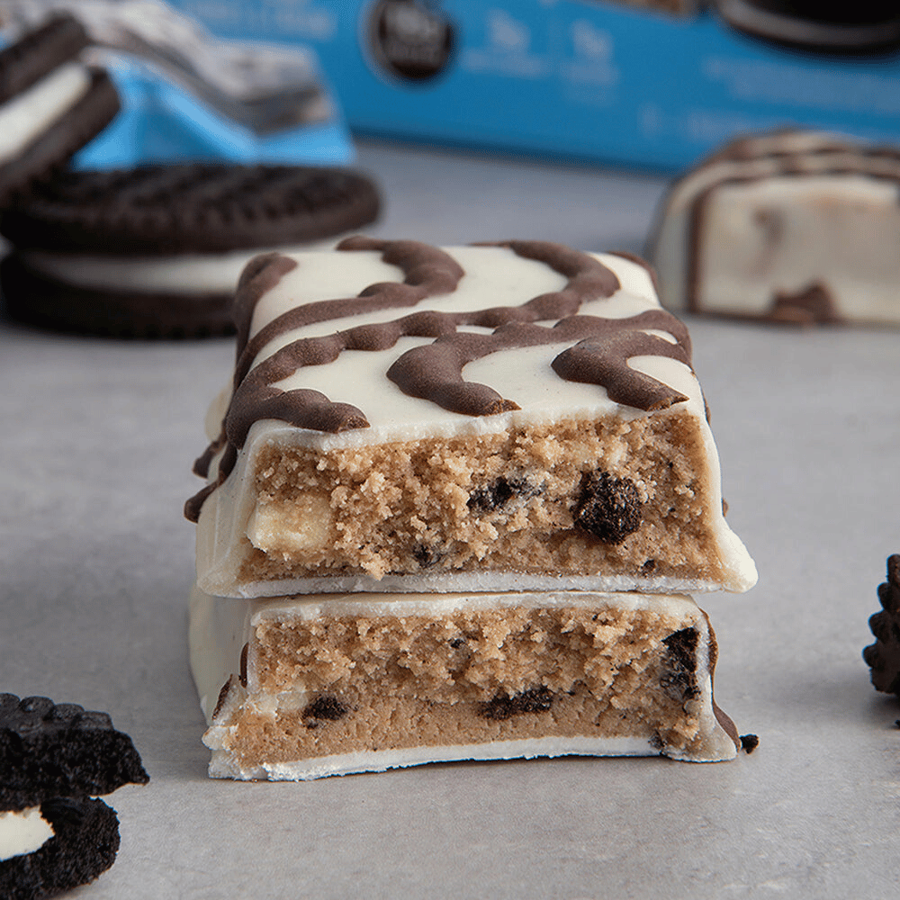 Quest Dipped Cookies and Cream Bar - Inside The Bar
